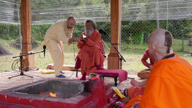 Swami Gyaneshwarpuri sannjas diksha 2021